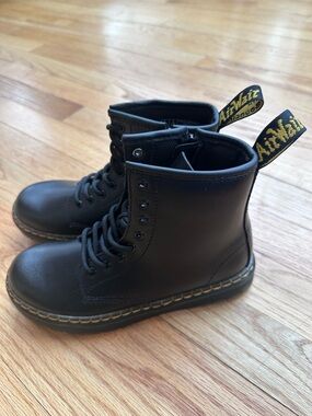 Dr. Martens Black Kids Leather Lace-Up Boots NWOT